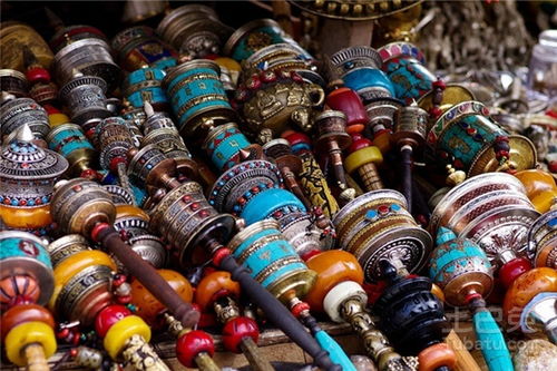 西藏工藝品分類(lèi)及價(jià)格介紹